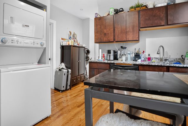 2818 N Drake Avenue, Chicago, IL 60618