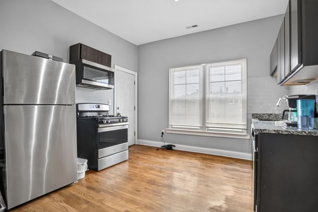 2818 N Drake Avenue, Chicago, IL 60618