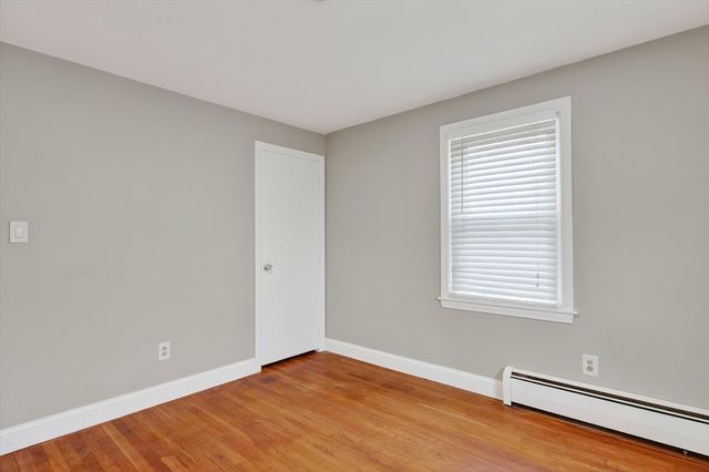 35 Camilla Ave, Dracut, MA 01826