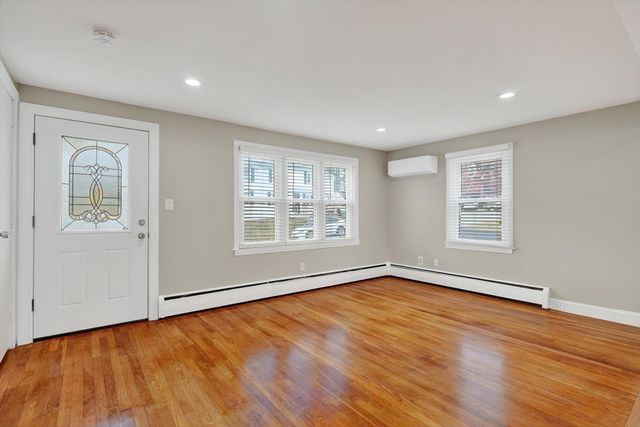 35 Camilla Ave, Dracut, MA 01826