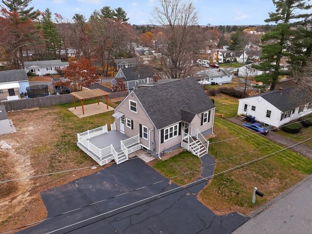 35 Camilla Ave, Dracut, MA 01826