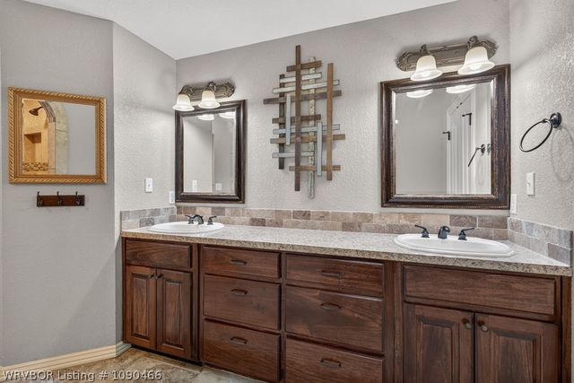 1720 Battlefield Drive, Greenwood, AR 72936