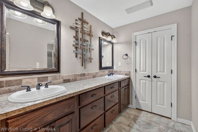 1720 Battlefield Drive, Greenwood, AR 72936
