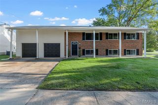 6 Brower Lane, Florissant, MO 63031