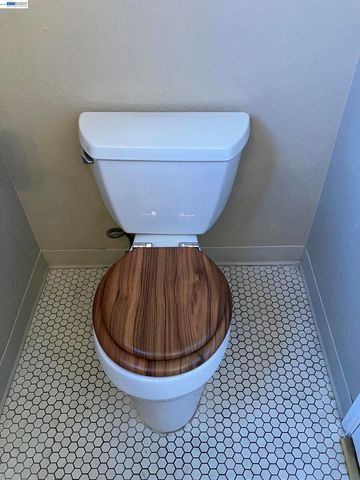 181 Yachtsman Dr, Vallejo, CA 94591