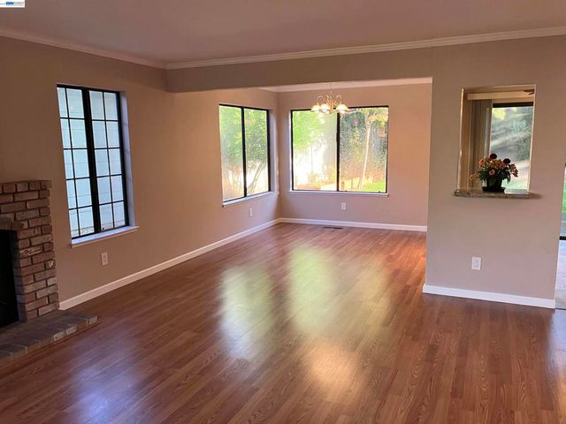 181 Yachtsman Dr, Vallejo, CA 94591