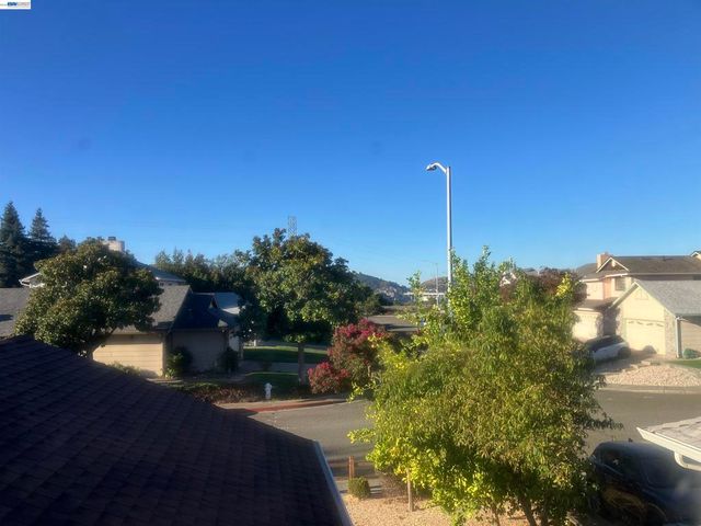 181 Yachtsman Dr, Vallejo, CA 94591