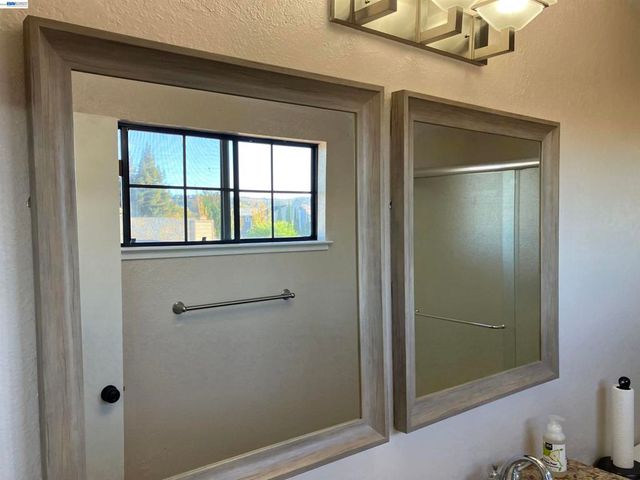 181 Yachtsman Dr, Vallejo, CA 94591