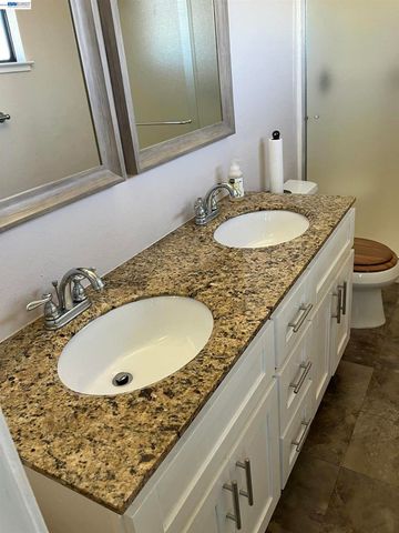 181 Yachtsman Dr, Vallejo, CA 94591