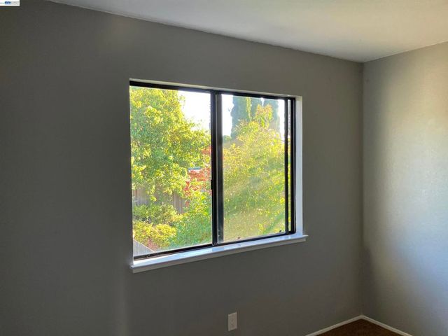 181 Yachtsman Dr, Vallejo, CA 94591