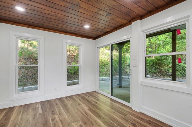 233 Bradshaw Road, Hiawassee, GA 30546