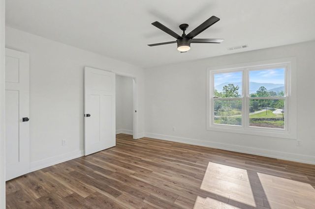 233 Bradshaw Road, Hiawassee, GA 30546