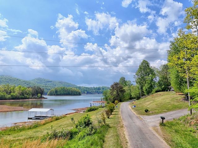233 Bradshaw Road, Hiawassee, GA 30546