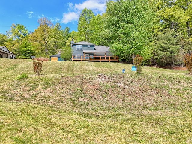 233 Bradshaw Road, Hiawassee, GA 30546