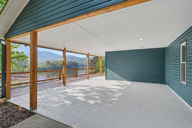 233 Bradshaw Road, Hiawassee, GA 30546