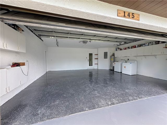 145 SW 28th TER, Cape Coral, FL 33914