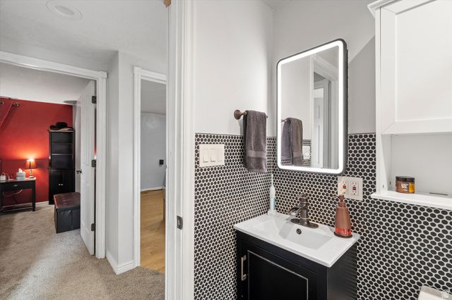 88 S ELLISON ST, Layton, UT 84041