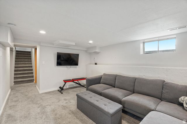 88 S ELLISON ST, Layton, UT 84041