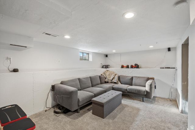 88 S ELLISON ST, Layton, UT 84041