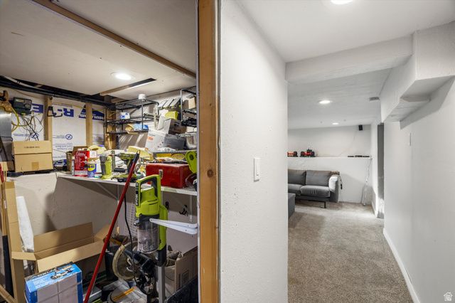 88 S ELLISON ST, Layton, UT 84041