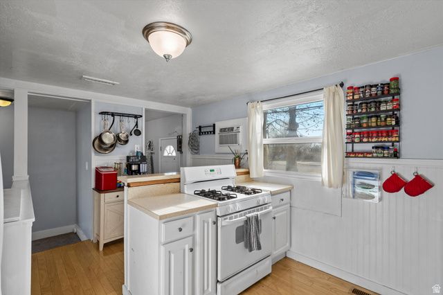 88 S ELLISON ST, Layton, UT 84041