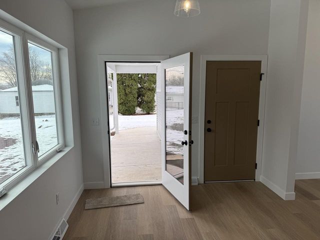 1734 OAK STREET, Oshkosh, WI 54901