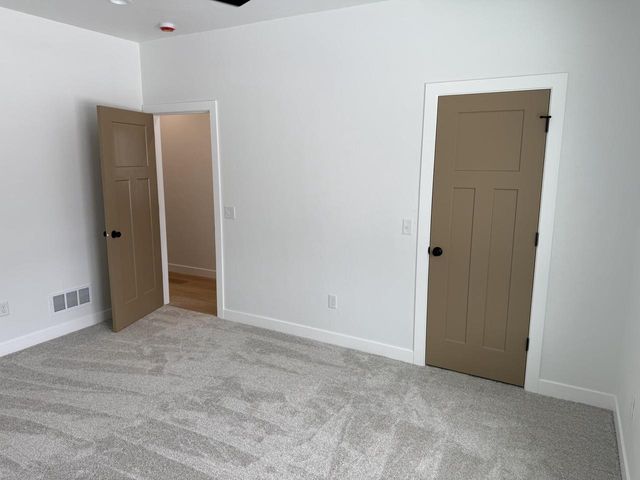 1734 OAK STREET, Oshkosh, WI 54901