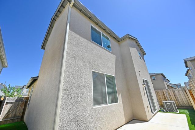 6429 E Moscato Drive, Fresno, CA 93727