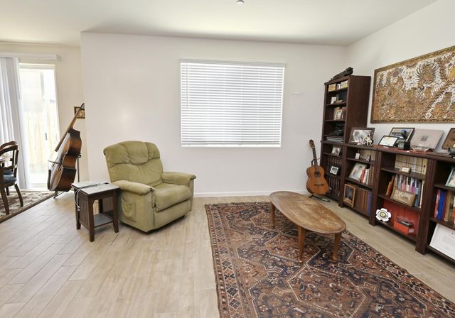 6429 E Moscato Drive, Fresno, CA 93727