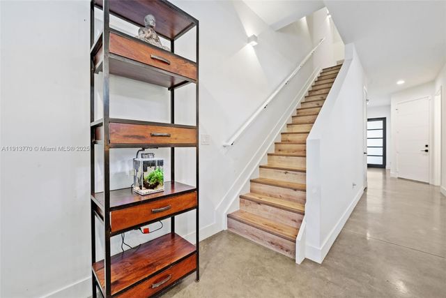 1226 NE 11th Ave, Fort Lauderdale, FL 33304