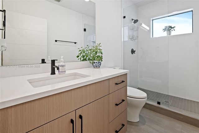 1226 NE 11th Ave, Fort Lauderdale, FL 33304