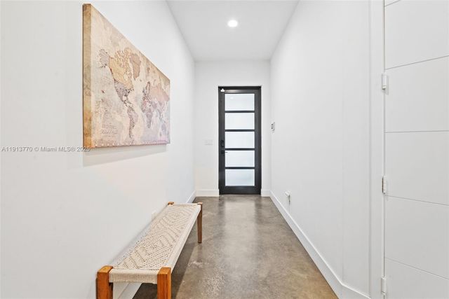 1226 NE 11th Ave, Fort Lauderdale, FL 33304