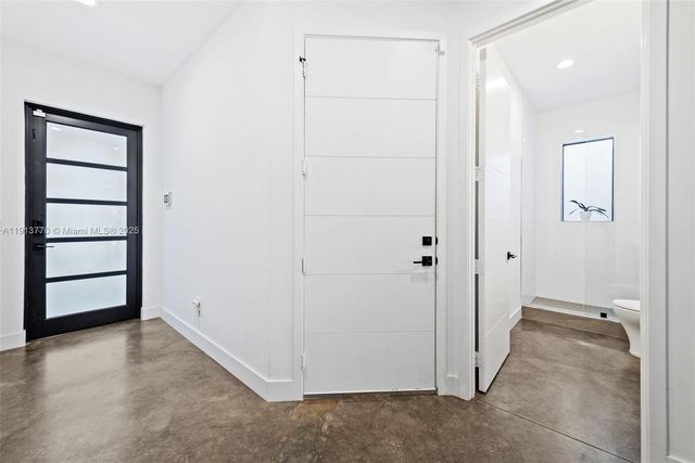 1226 NE 11th Ave, Fort Lauderdale, FL 33304