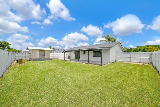 18670 SW 123rd Court, Miami, FL 33177