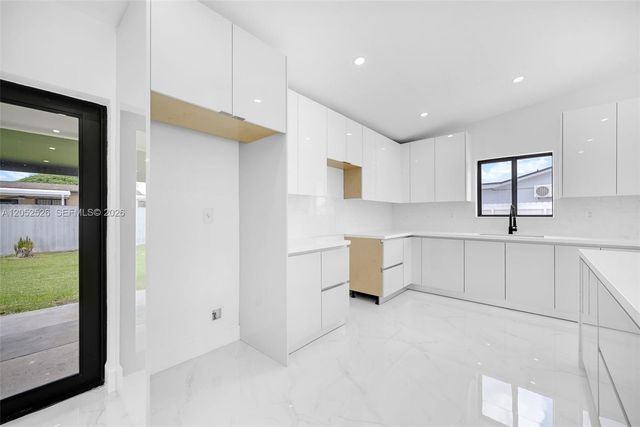 18670 SW 123rd Court, Miami, FL 33177