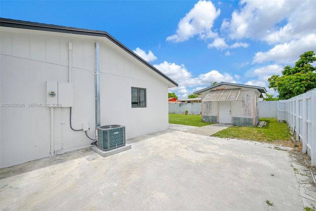 18670 SW 123rd Court, Miami, FL 33177