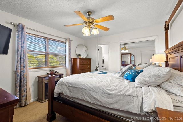 910 E Springdale Loop, Ardmore, OK 73401