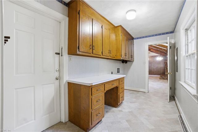 2904 Prince Of Wales DR, Chesapeake, VA 23321
