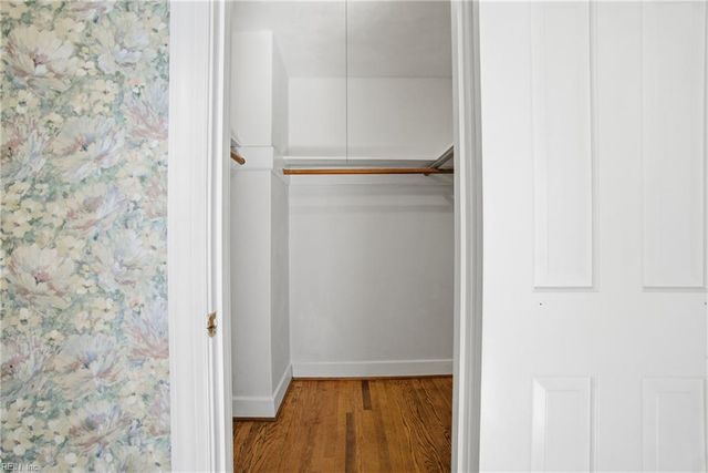 2904 Prince Of Wales DR, Chesapeake, VA 23321