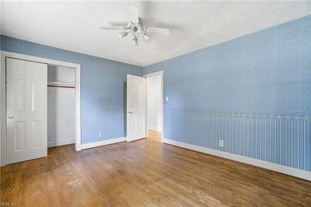 2904 Prince Of Wales DR, Chesapeake, VA 23321