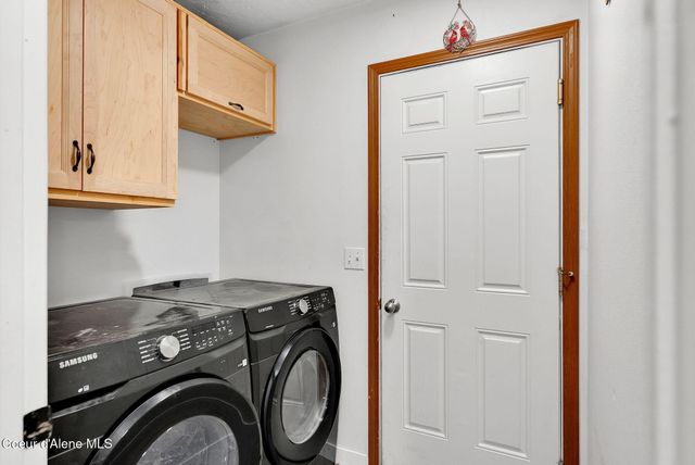 2878 E KNAPP CIR, Post Falls, ID 83854