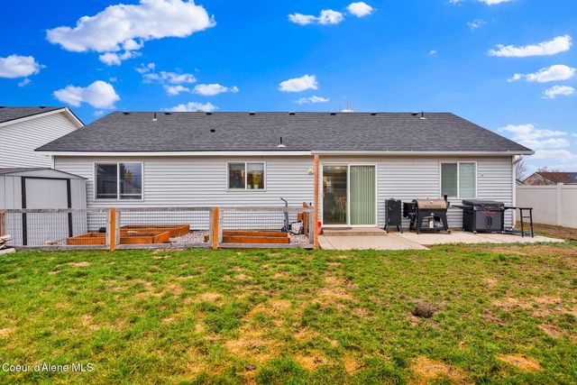 2878 E KNAPP CIR, Post Falls, ID 83854