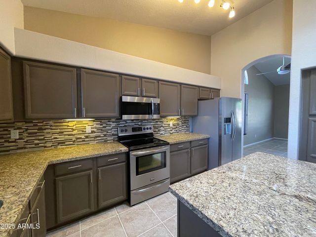 20390 N 54TH Avenue, Glendale, AZ 85308