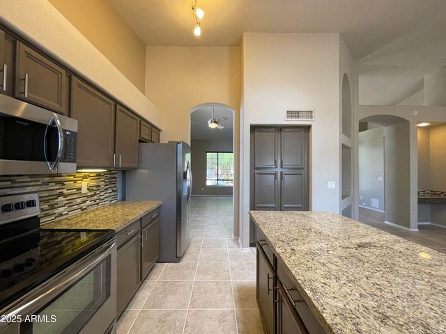 20390 N 54TH Avenue, Glendale, AZ 85308