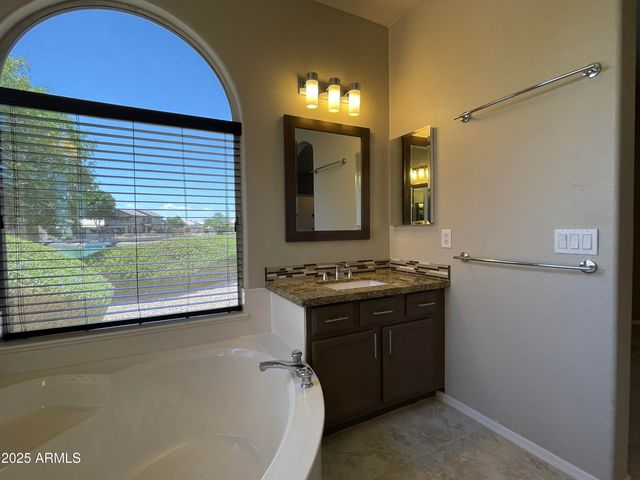 20390 N 54TH Avenue, Glendale, AZ 85308