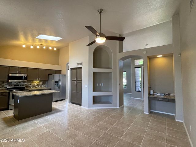 20390 N 54TH Avenue, Glendale, AZ 85308