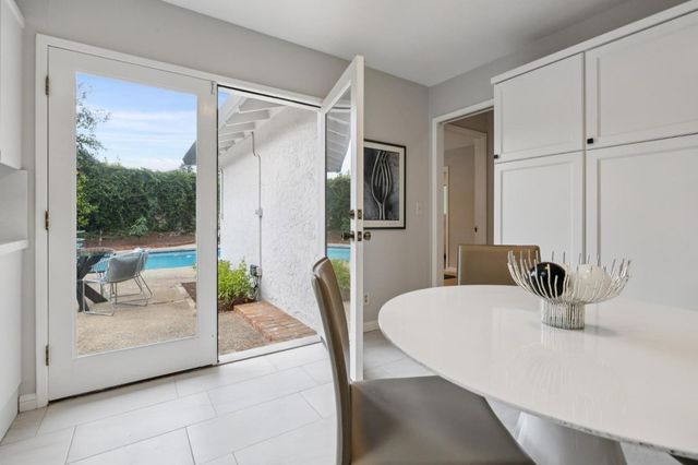 50 Los Altos Avenue, Los Altos, CA 94022