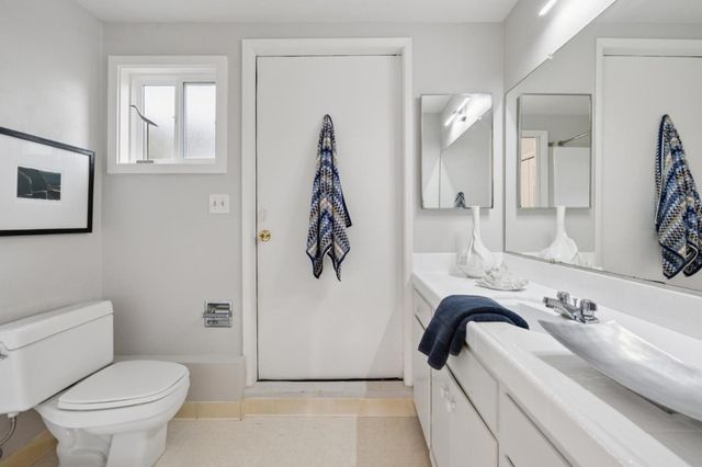 50 Los Altos Avenue, Los Altos, CA 94022