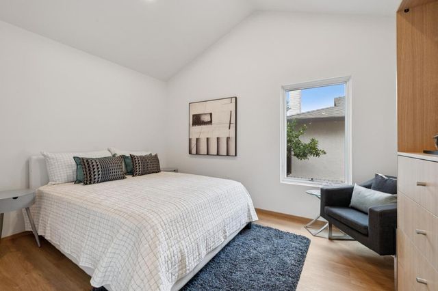 50 Los Altos Avenue, Los Altos, CA 94022