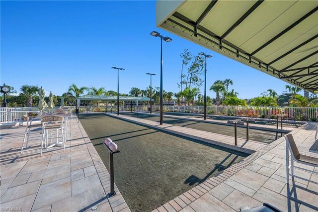 8458 Radcliffe TER 202, Naples, FL 34120